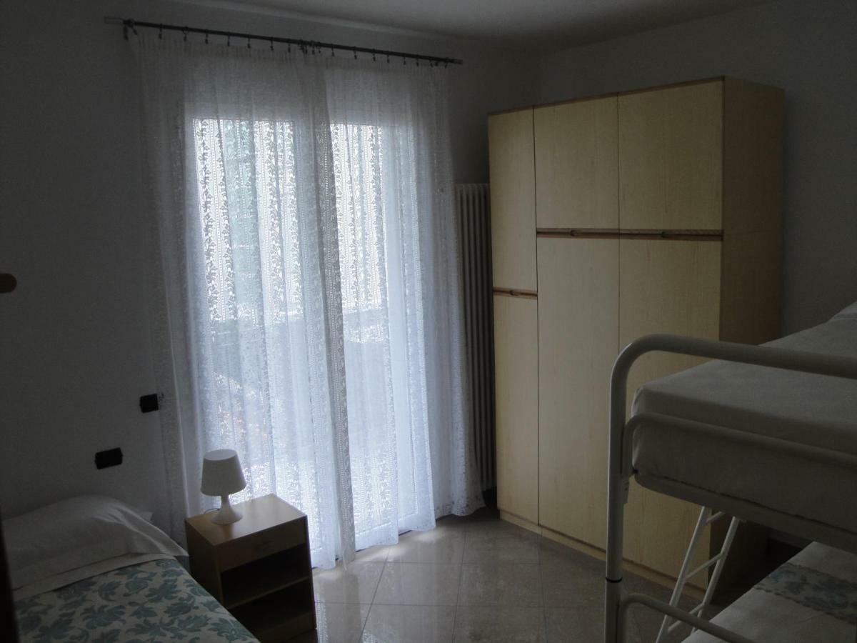 Aloe Beach Apartments, Ombrellone, Parcheggio E Uso Di Biciclette Gratis Rimini Kültér fotó