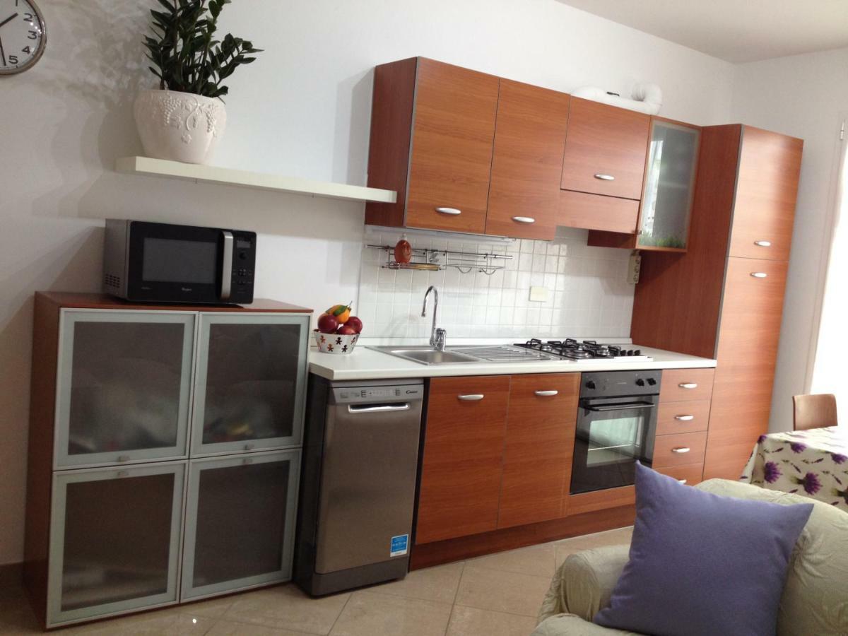 Aloe Beach Apartments, Ombrellone, Parcheggio E Uso Di Biciclette Gratis Rimini Kültér fotó