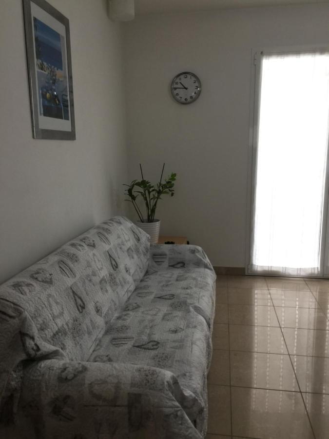 Aloe Beach Apartments, Ombrellone, Parcheggio E Uso Di Biciclette Gratis Rimini Kültér fotó