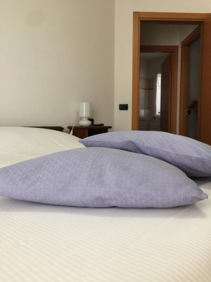 Aloe Beach Apartments, Ombrellone, Parcheggio E Uso Di Biciclette Gratis Rimini Kültér fotó