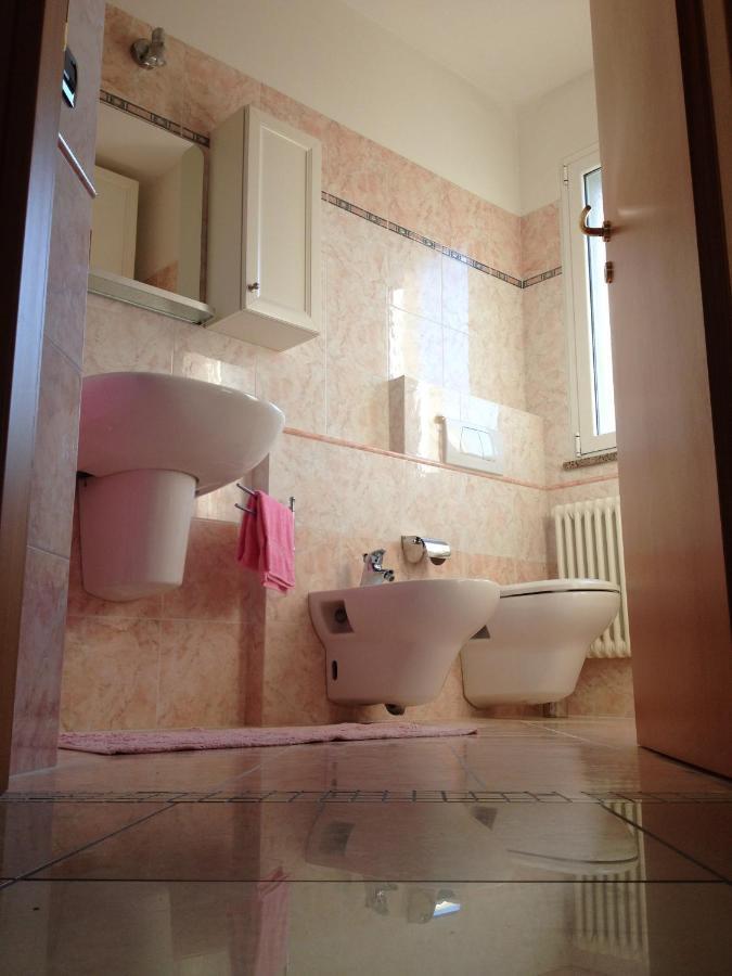 Aloe Beach Apartments, Ombrellone, Parcheggio E Uso Di Biciclette Gratis Rimini Kültér fotó